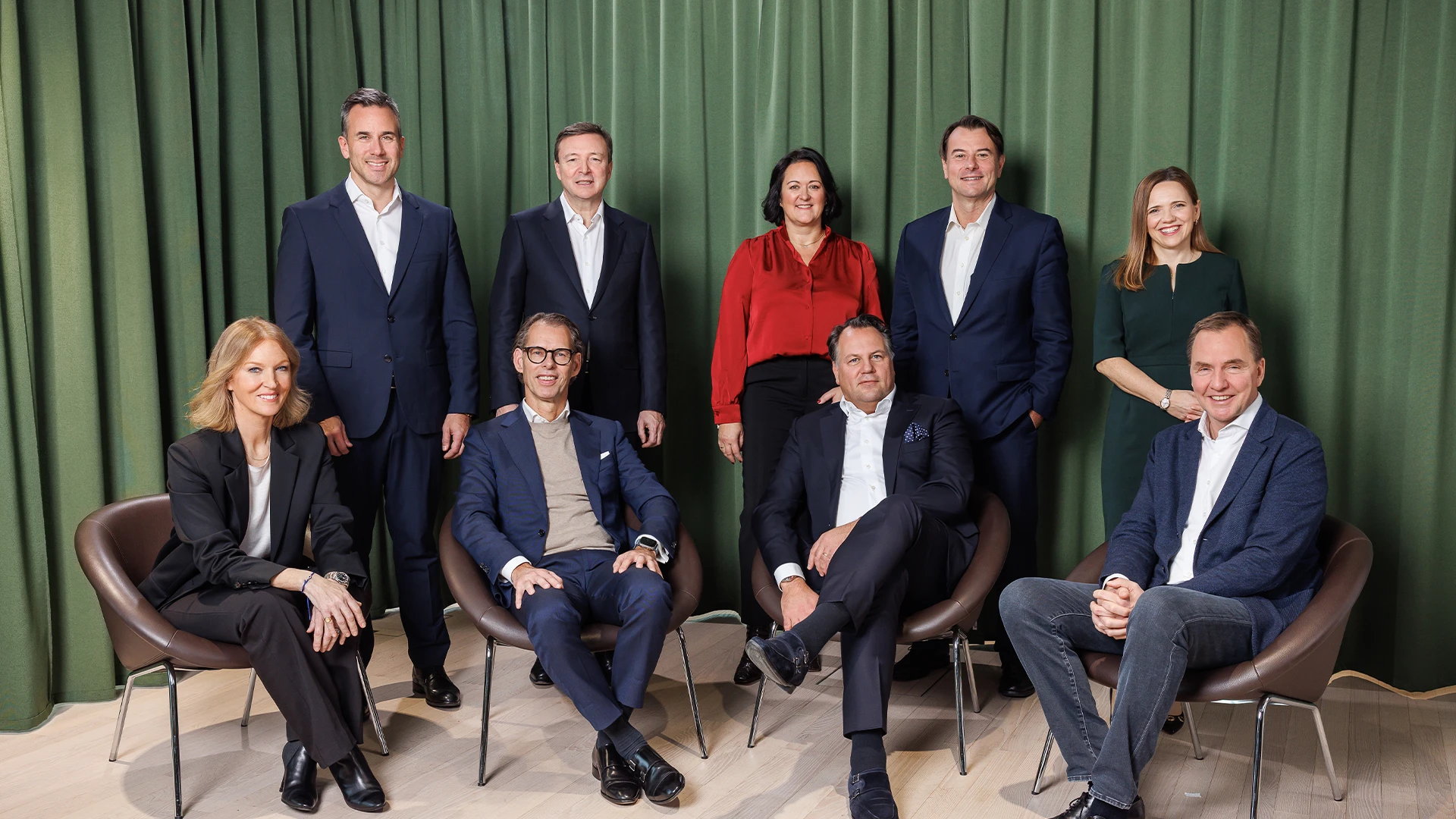 Group picture of the Executive committee (photo)